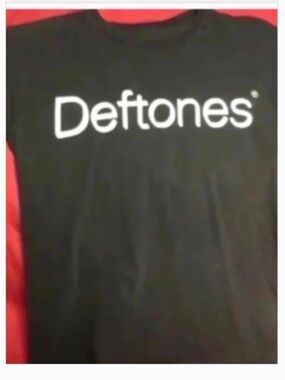 Deftones tshirt